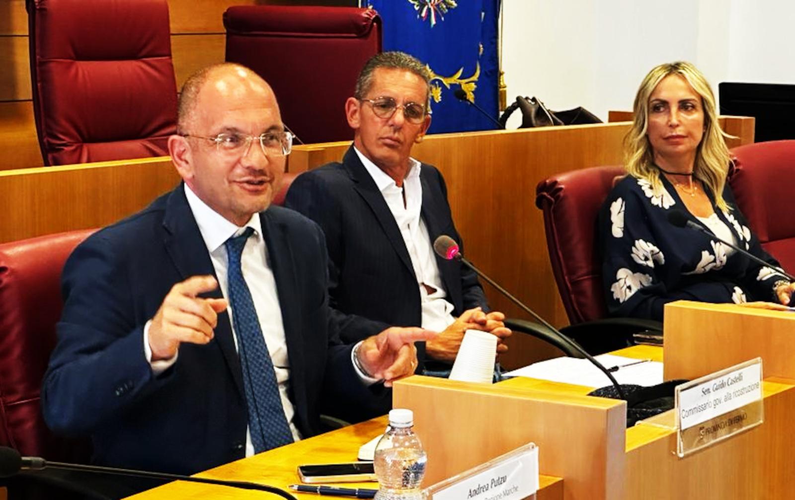 Fermo, Castelli: 'Nella ricostruzione privata mille cantieri tra conclusi e al lavoro'