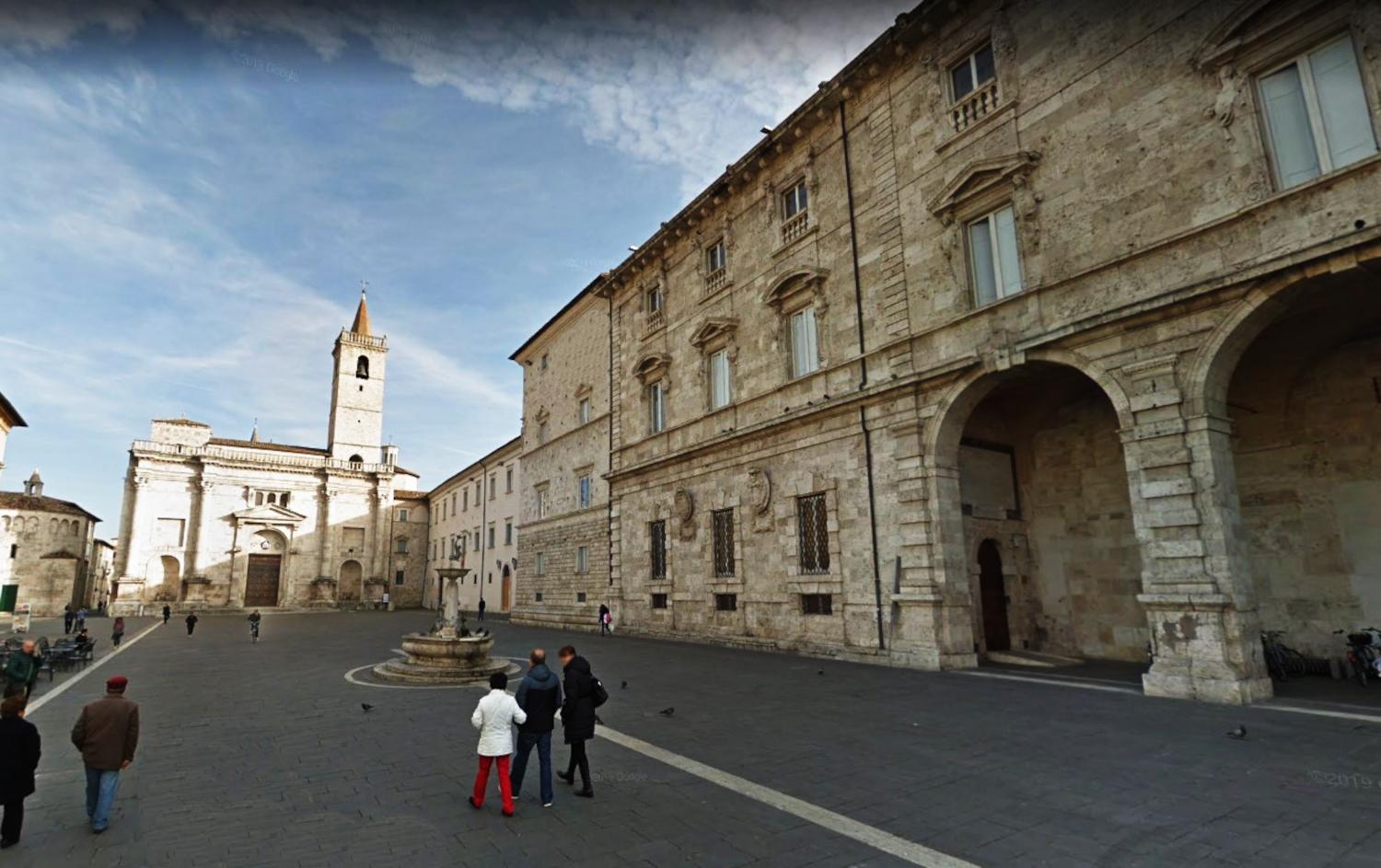 Avviso maltempo: aperto il Coc, Sala Operativa della Polizia Municipale aperta H24 con pattuglie in servizio per tutta la notte.  Per segnalazioni ed emergenze 