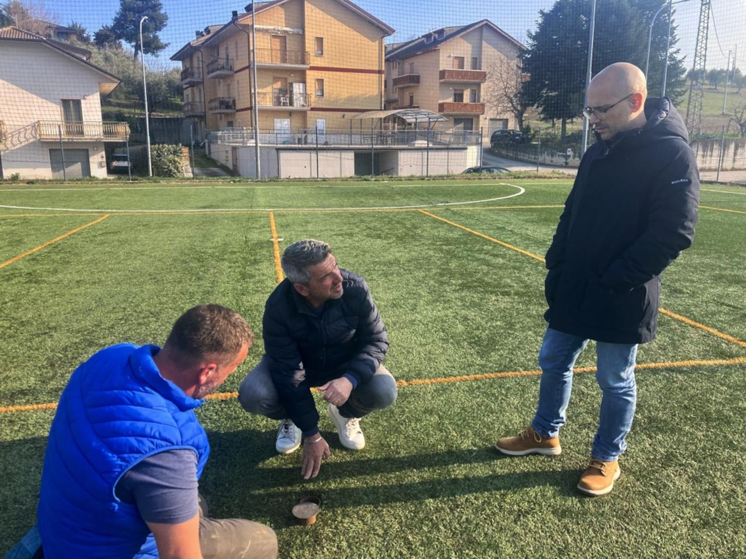  Piane di Morro, in fase di conclusione i lavori di risistemazione del campo di calcio a 5