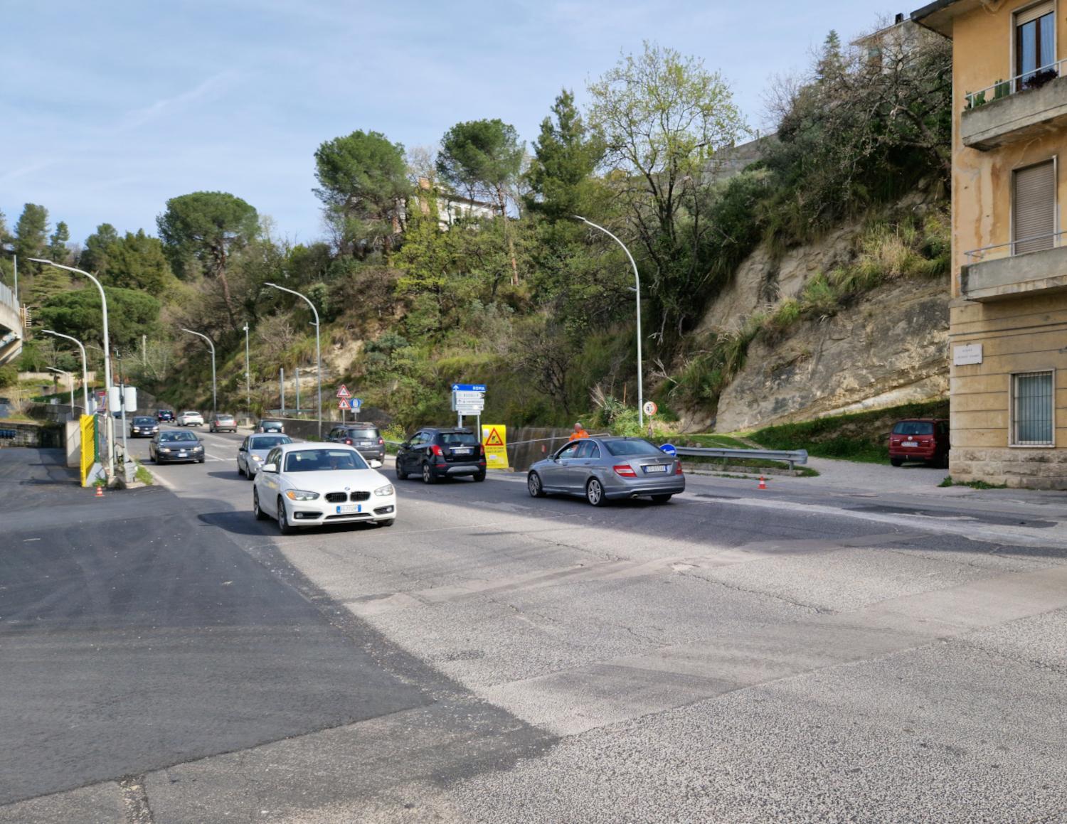 Traffico impazzito in zona stadio e circonvallazione per lavori non segnalati