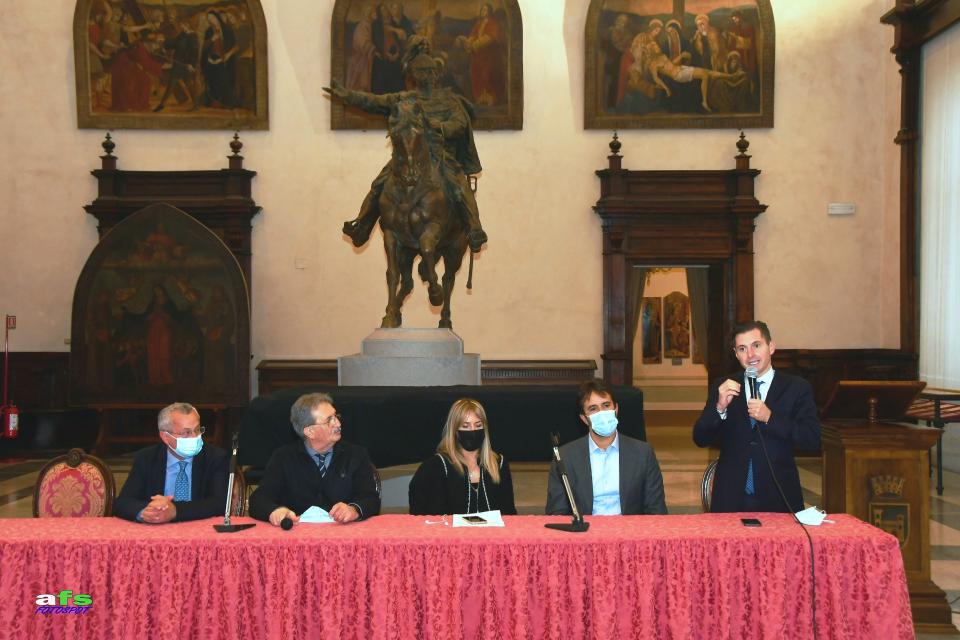 Alessandro Naso: I Piceni erano temibili guerrieri. Con le recenti ricerche scoperta anche la truffa di false iscrizioni trovate in Abbruzzo