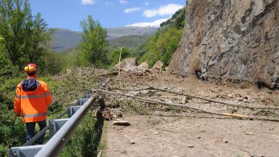 Salaria riaperta in senso alternato tra due settimane