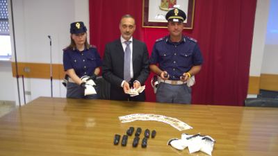 Operazione 'Spiagge Sicure', arrestati dieci corrieri della Camorra