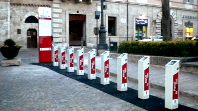 Rubate tre bici elettriche del Comune