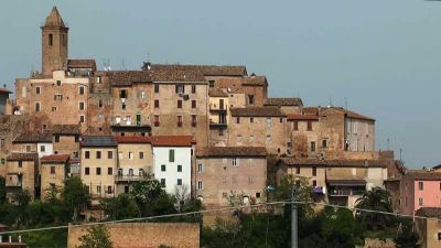 Rapinatrice con ascia e pistola giocattolo arrestata dai carabinieri