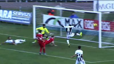 Ascoli Picchio pareggia contro Teramo in 10 per 23 minuti