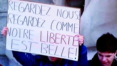 'Je suis Charlie, flic, Juif', 'Sono Charlie, poliziotto, ebreo'