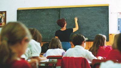 Scuola, prima tranche di assunzioni per il nuovo anno scolastico