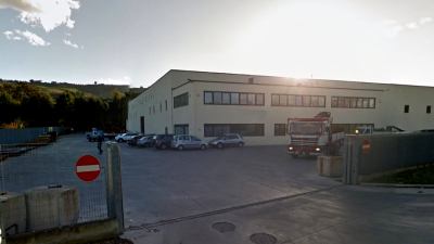 Operaio di 61 anni è morto schiacciato in fabbrica