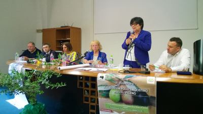 I premiati del concorso nazionale 'Monna Oliva'. Presenti istituzioni di mezza Italia, assente la Regione Marche