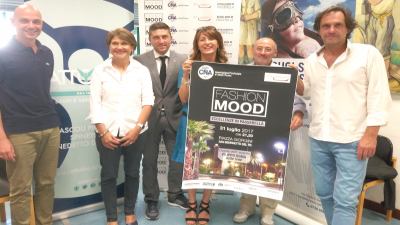 'FashionMood' di Cna, il fascino artigiano delle creazioni di moda  sfila in passerella a San Benedetto del Tronto