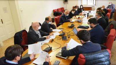 Sostegno alle micro e piccole imprese, via libera della II Commissione del Consiglio regionale Marche alla pdl per il credito agevolato