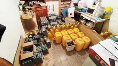 Sequestrati dalle Fiamme gialle 1200 litri di olio di oliva mescolato ad olio di semi venduto come extra-vergine in frode di ignari clienti e di alcune attività commerciali del Fermano