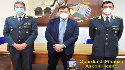 Il Prefetto di Ascoli Piceno in visita al comando provinciale della Guardia di Finanza