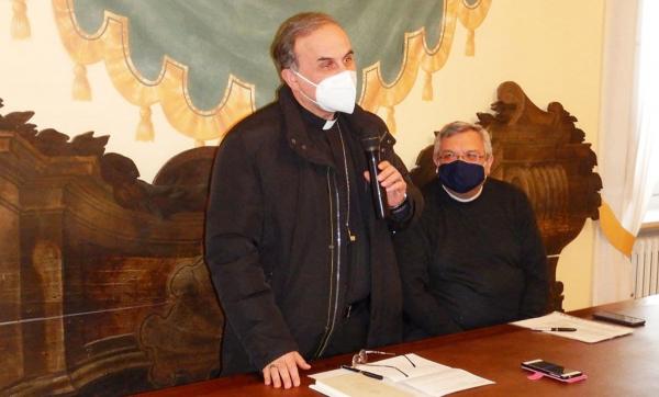 Monsignor Domenico Pompili: 